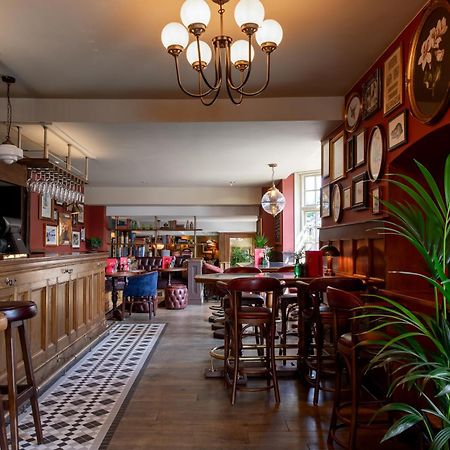 Red Lion Hotel Радлет Екстериор снимка